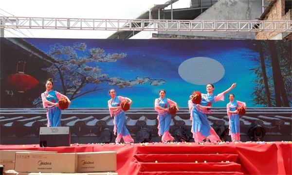 极悦娱乐周年庆活动图片9